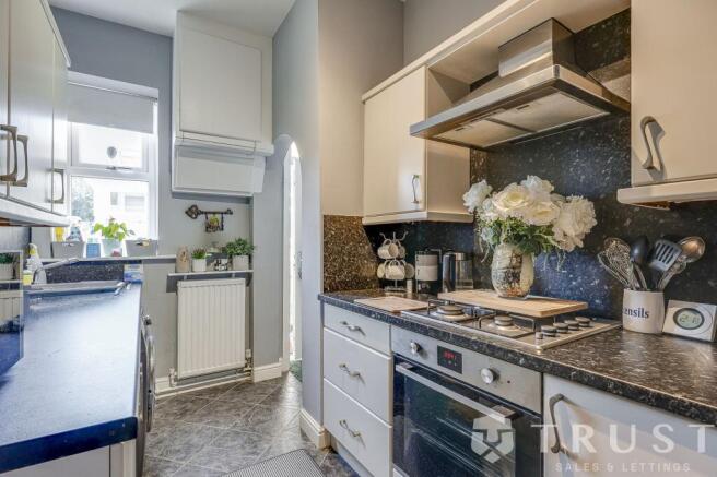 2 bed Terraced for sale Image 4