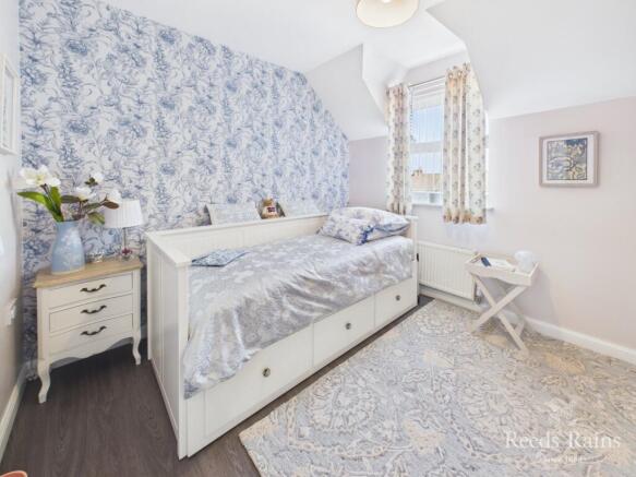 3 bed Apartment for sale Image 10