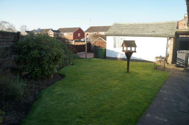 Outside photo2