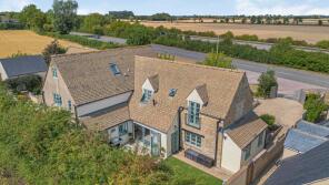 1, Fosse Barn, Cricklade Road, Cirencester GL7 5QE