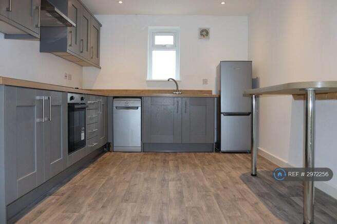 Kitchen And Breakfast Bar