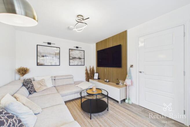 4 bed Detached for sale Image 4