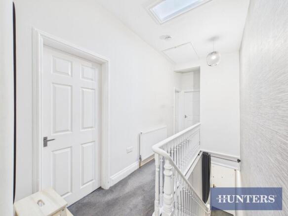 2 bed Apartment for sale Image 5