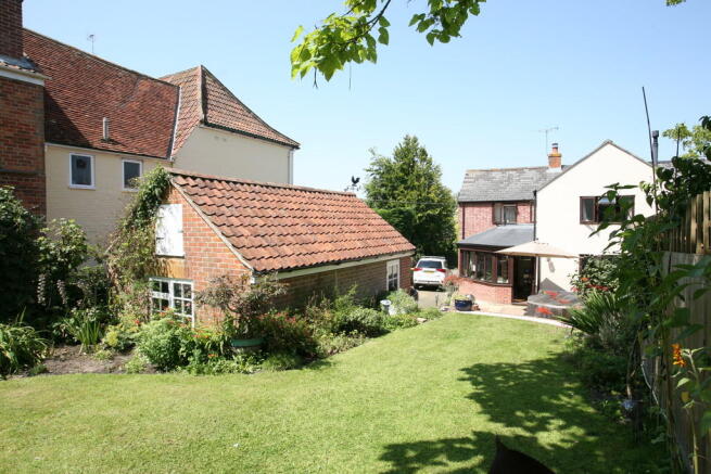 Photo 16