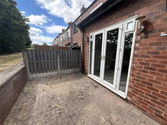 3 bed Terraced to rent Image 10