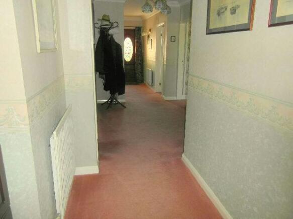 Spacious Entrance Ha