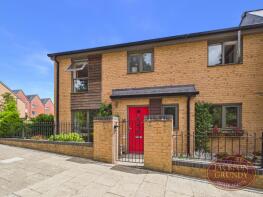 Flat 2, 24a, Tranchet Lane, Northampton NN5 4FU
