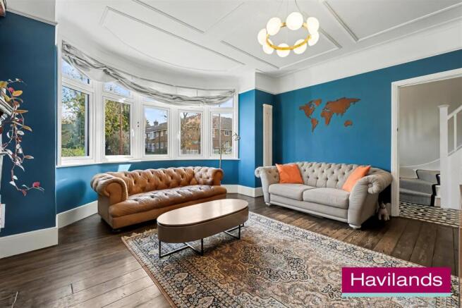 Wolves Lane N13 6DR-2.jpg