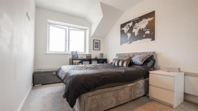 2 bed Apartment to rent Image 9