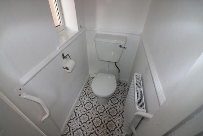 2 bed End of Terrace to rent Image 7