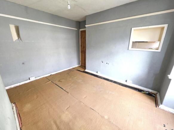 3 bed Terraced for sale Image 4