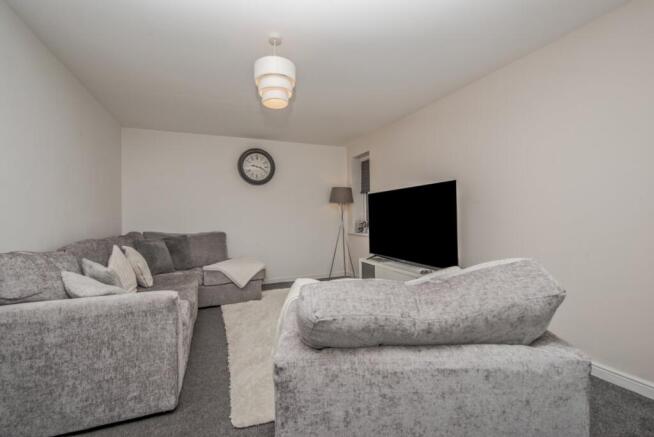 4 bed Detached for sale Image 4