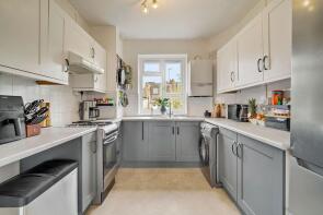 56, Fairfield Drive, London SW18 1DN