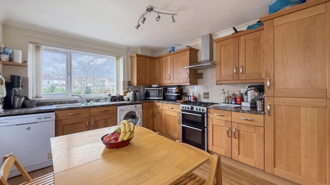 Kitchen/dining ro...