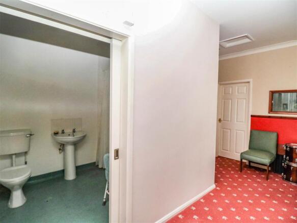 Wet Room to Annex