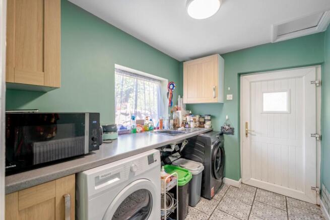 3 bed Detached for sale Image 5