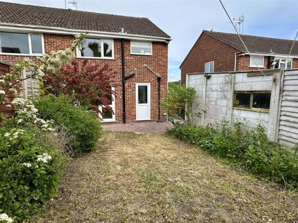 garden to house