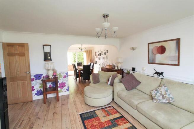 Living Room.JPG