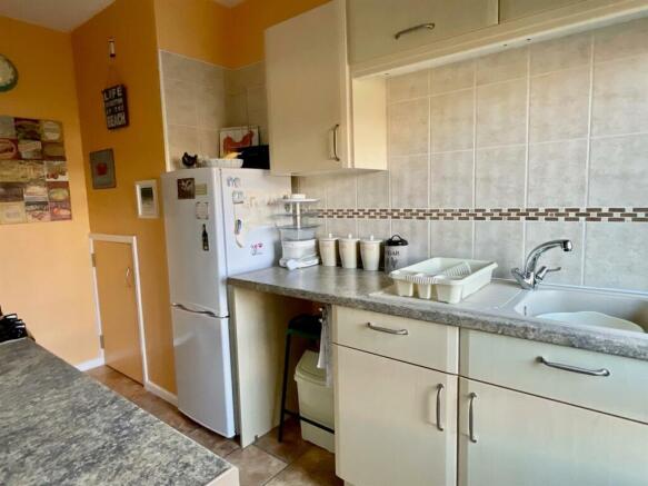 Kitchen,.jpg