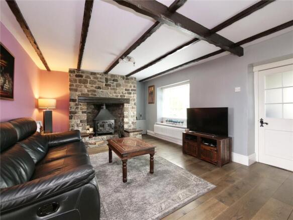 Well presented detached cottage with large garden, Felton photo 4