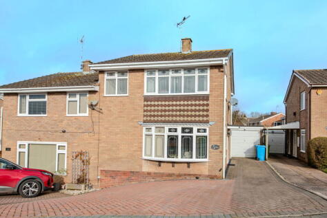 Vale Gardens, Penkridge, Staffordshire, ST19 5LQ