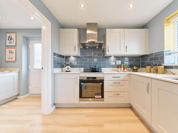 4 bed Detached for sale Image 9