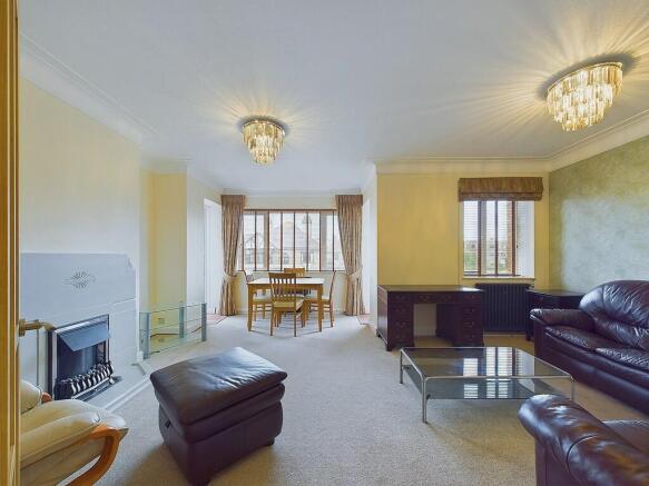 CAM03519G0-PR0121...