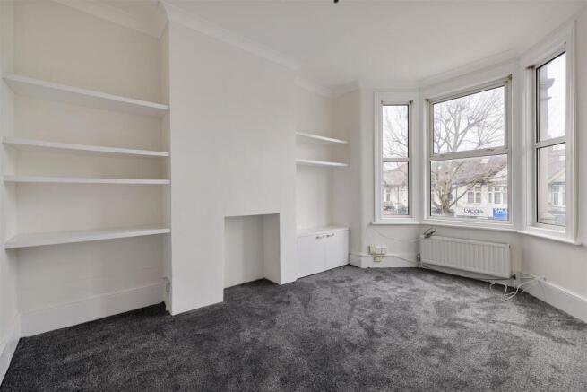 Lea Bridge Road, E10