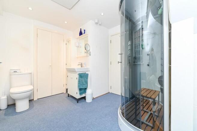 Principal Suite Shower Room