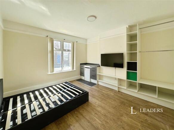 Bedroom (1)