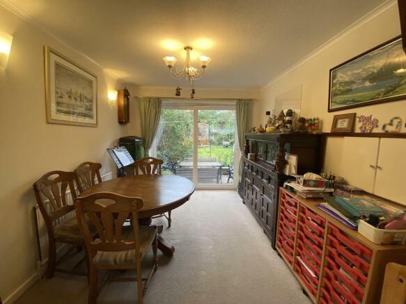 9 - Dining Room.jpg