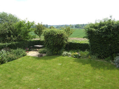 Rear Garden & View