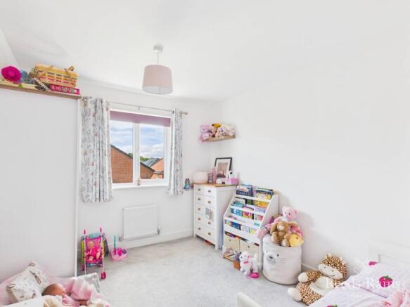 3 bed Semi-Detached for sale Image 11