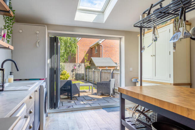 3 bed Terraced for sale Image 5