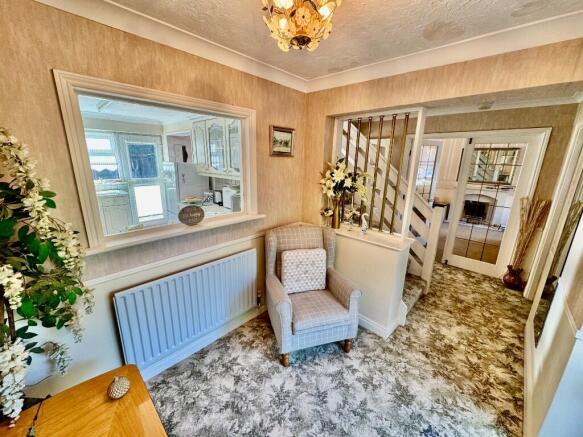 Catlow Close, NN9 photo 4