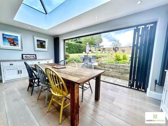 3 bed Bungalow for sale Image 4