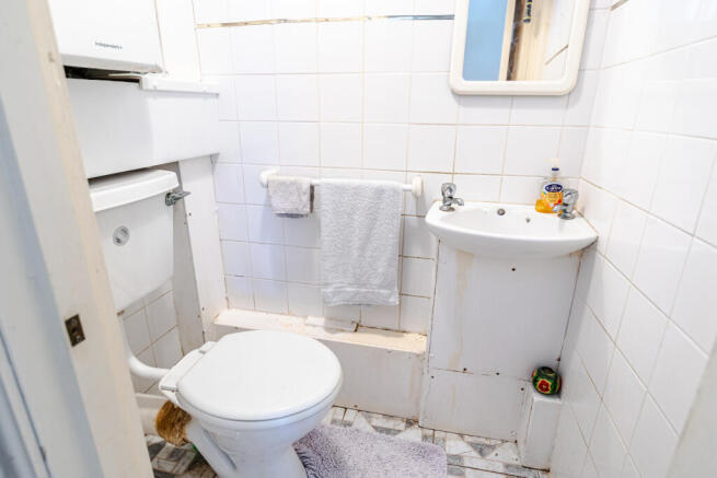 3 bed Semi-Detached for sale Image 10