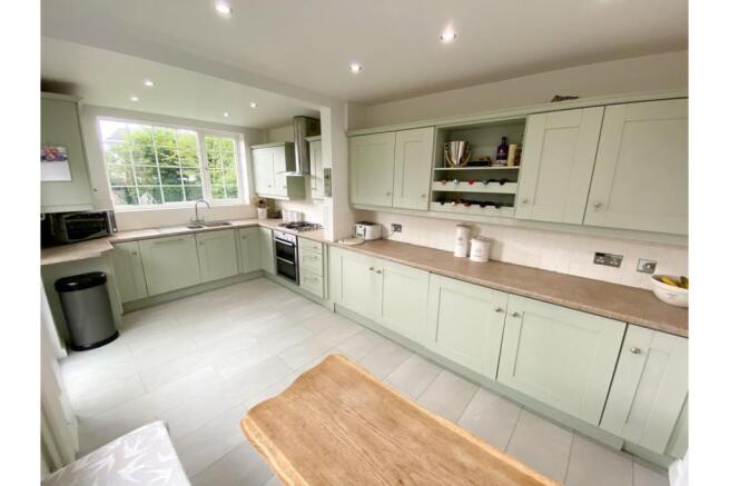 Kitchen/Breakfast