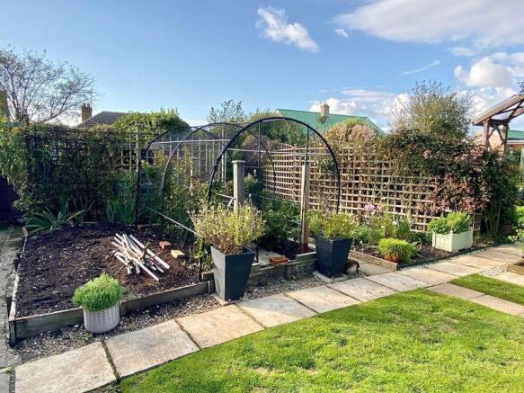 Rear Garden2