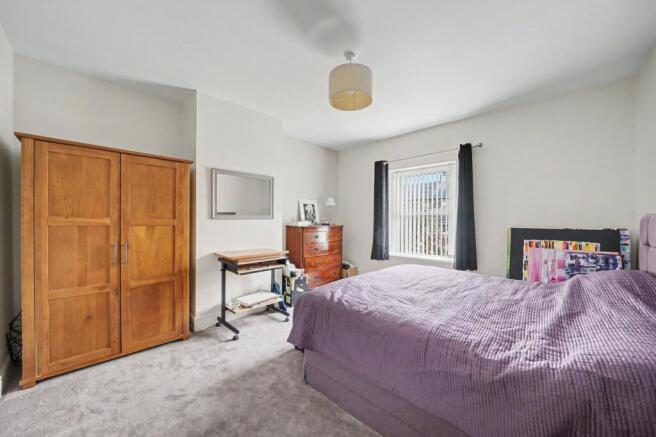 4 bed Terraced for sale Image 10