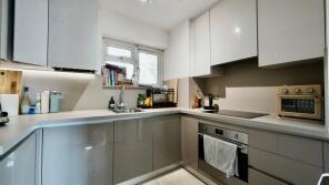10, Bedser Court, Clarence Walk, London SW4 6QR