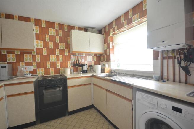kitchen 2.JPG