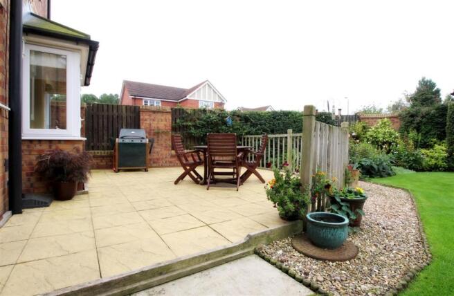 6022_Fern Close.jpg