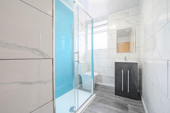 5 bed Terraced to rent Image 4