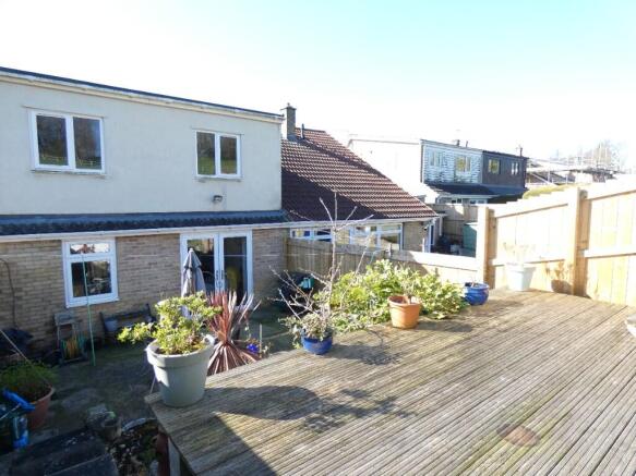 4 bed Semi-Detached for sale Image 10