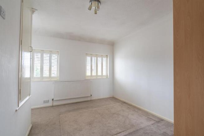3 bed Terraced for sale Image 7