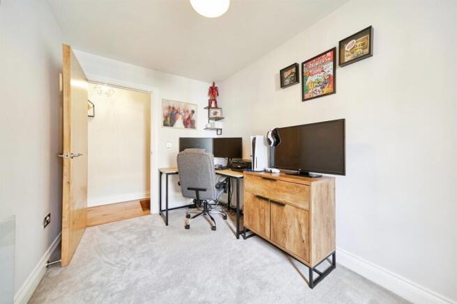 2 bed Apartment for sale Image 9