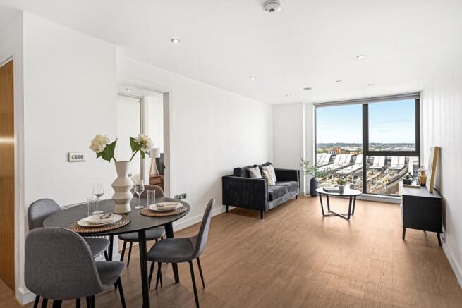 Flat 1016, Thames...