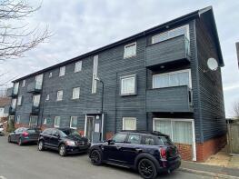Flat 8, Tutton House, Nursery Grove, Gravesend DA11 7BG