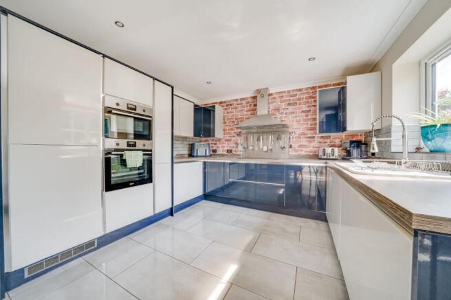 Oakengates Road, Donnington, TF2 photo 4